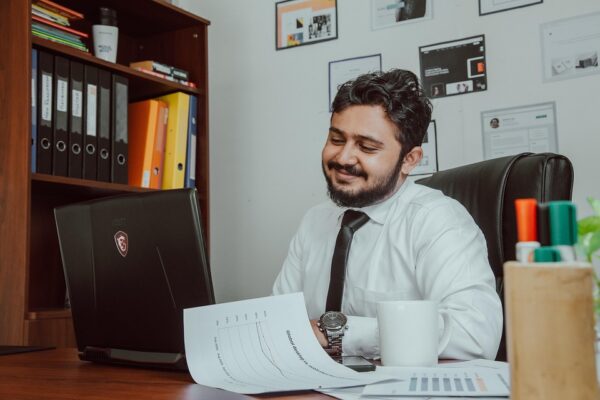 Essential Skills and Responsibilities for Account Managers: A Shortage Occupation with Strong Career Prospects in the UK Essential Skills and Responsibilities for Account Managers: A Shortage Occupation with Strong Career Prospects in the UK