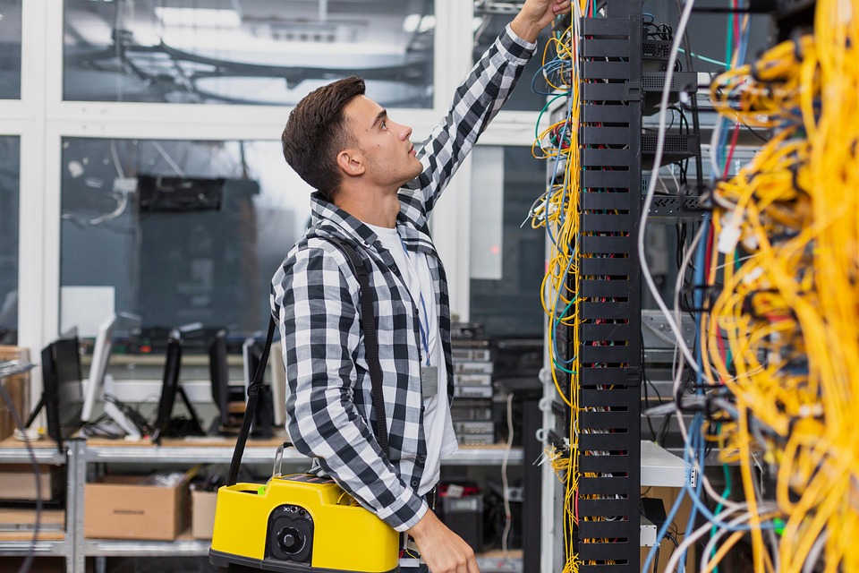 Essential Skills and Responsibilities for Network Installation Engineers: A Growing Shortage Occupation with Visa Sponsorship Opportunities