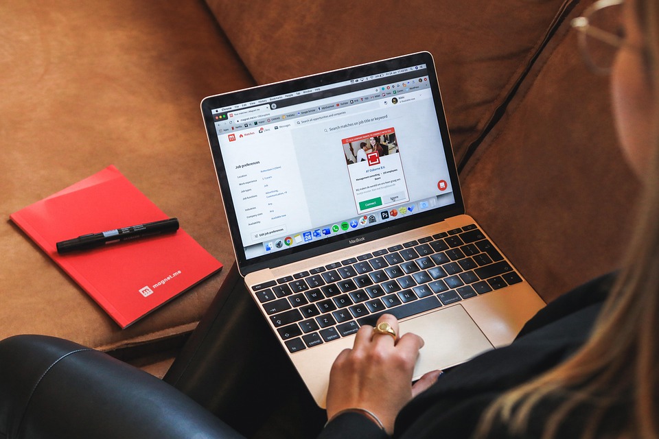 Essential Job Search Tips for International Students in the UK: Navigating the UK Job Market Effectively