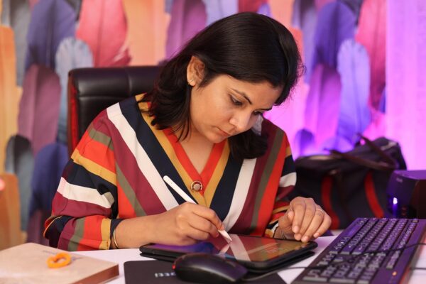 Essential Skills and Responsibilities for Graphic Designers: A Shortage Occupation with Promising Career Prospects