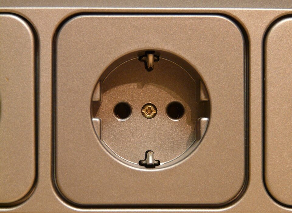 Essential Skills and Responsibilities for Energy Manager Roles: A Shortage Occupation with Strong Career Prospects and Visa Sponsorship Opportunities